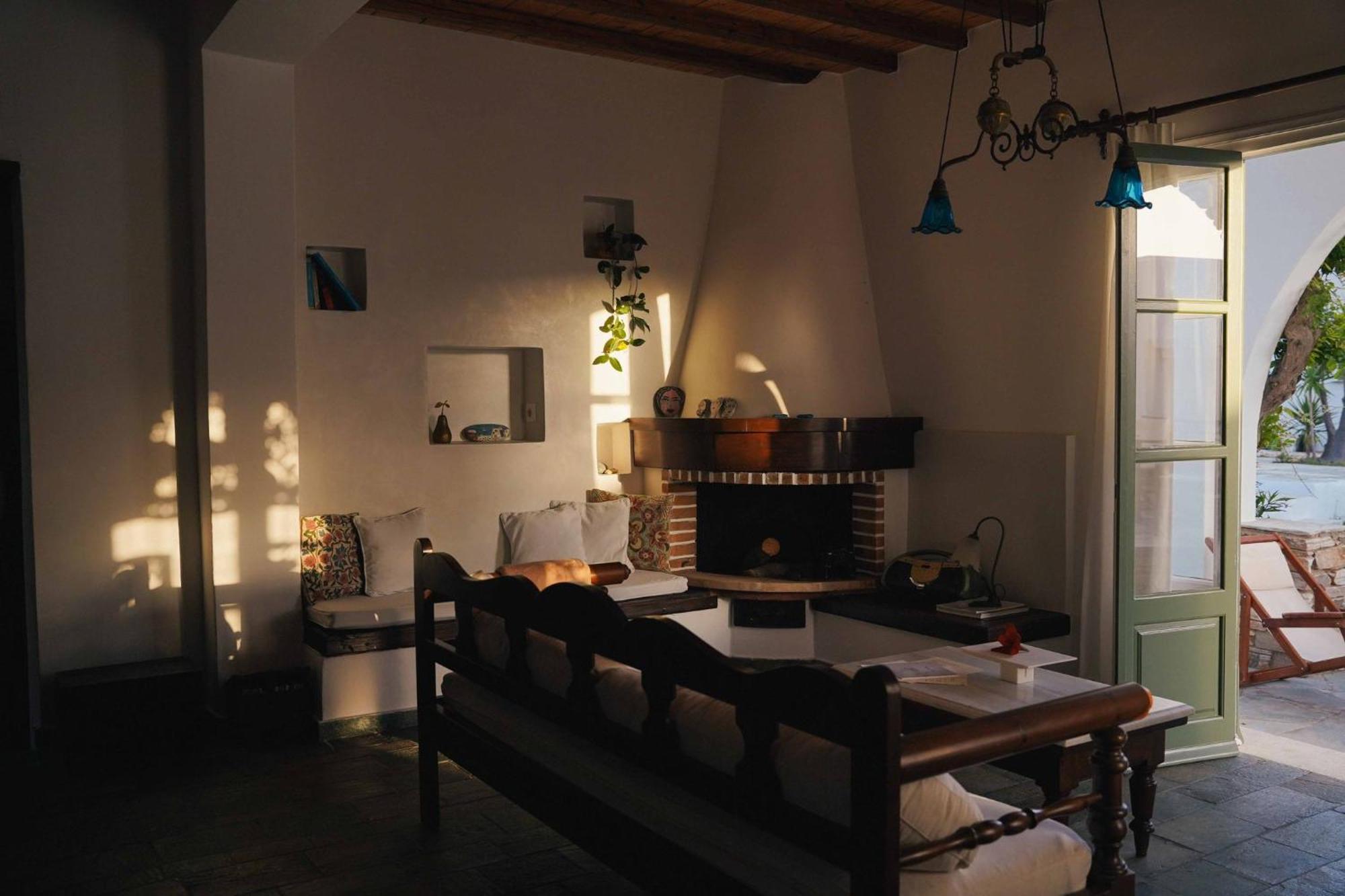 Romano Garden House - Land Tales Agios Romanos 외부 사진